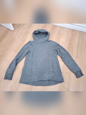 lululemon athletica Dark Heather Gray Pullover Hoodie. Size 6